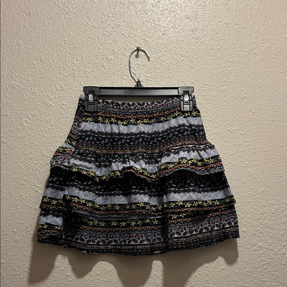 ☑️10/12 girls Amazon Kids Patterned Skirt - Black, Gray, and Yellow